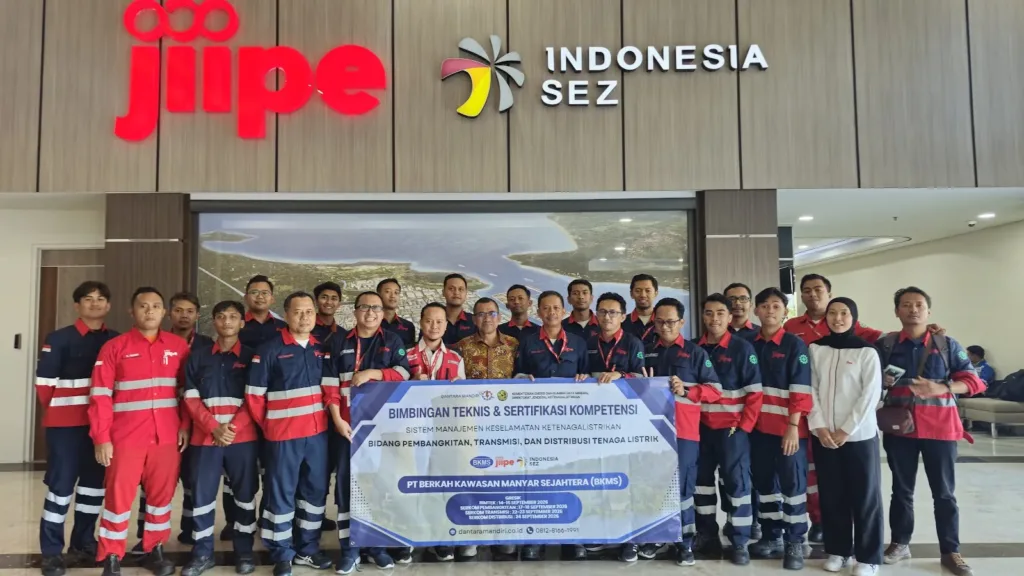 Inhouse Bimtek & Uji Kompetensi SMK2 Bidang Pembangkit, Transmisi, dan Distribusi di PT Berkah Kawasan Manyar Sejahtera (BKMS)